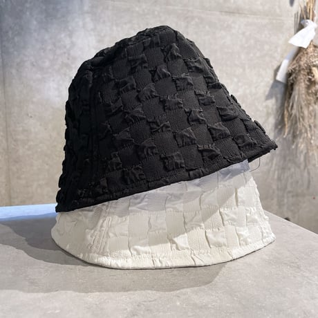 2403HW0030 / Square shirring Bucket hat（Black）