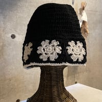 2504HW0082(S) / Flower knit bucket hat（Black）