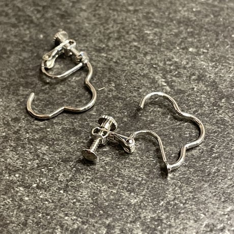 2302_ER0138／Cloud Motif Hoop Clip Earings（Silver）