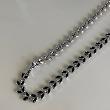 2404NC0244 / Leaf motif chain necklace（Silver）