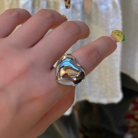 2408RG0504 / Big Heart oval ring（Silver）