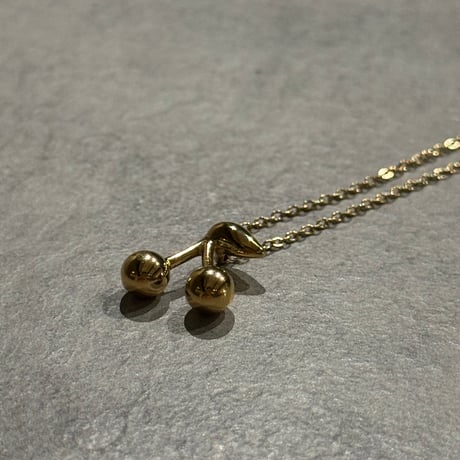 2511NC0372 / Point Cherry Necklace（Gold）