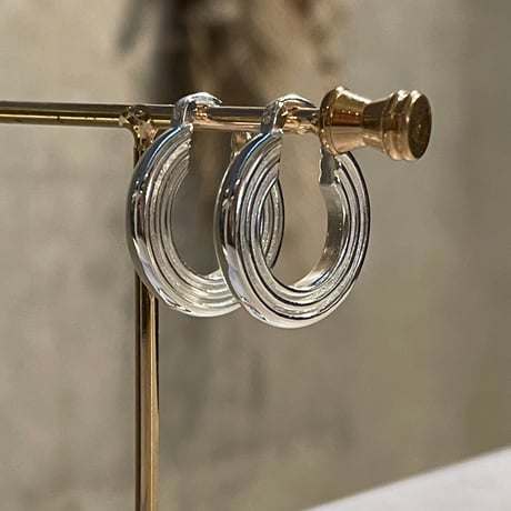 2505PR0783 / Flat line design hoop pierce（Silver）