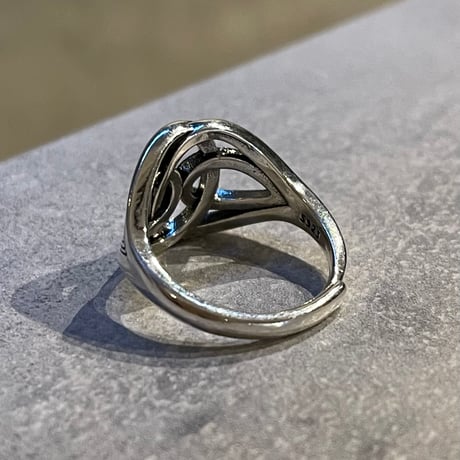 2512RG0709 / Oval twist ring（Silver）