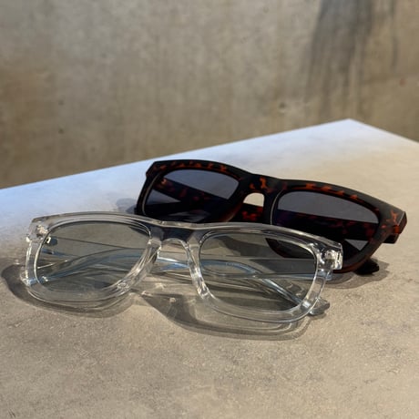 SE25SG_CA020（S） / Wellington Square Sunglasses (Matt Demi/Grey）