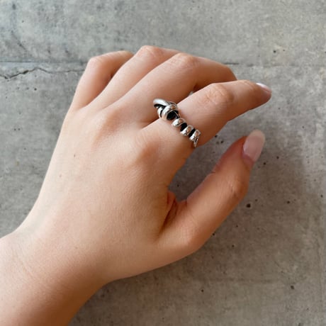 2406RG0493 / Irregular spiral design ring（Silver）