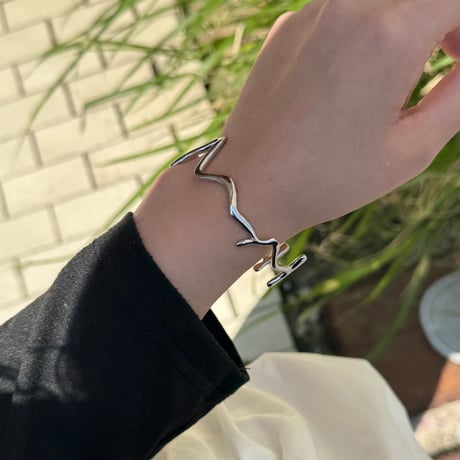 2504BR0080/  Wave line bangle（silver)