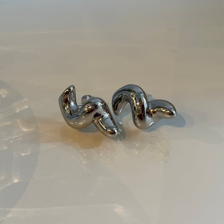 2311PR0605 / Volume twist Pierce（Silver）