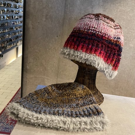 2601HW058(S) / Gradation Stripe Knit Bucket Hat（Red）