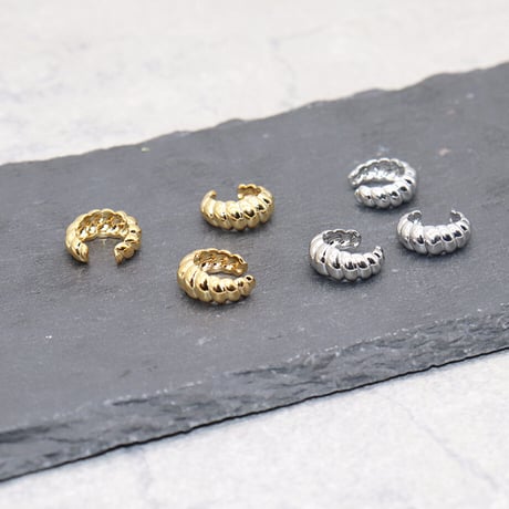 Crossiant Twisted Ear Cuff （SILVER）  / EC-034