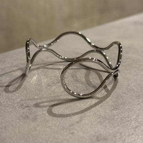 2511BR0106 /Oval Wave Bangle（Silver）