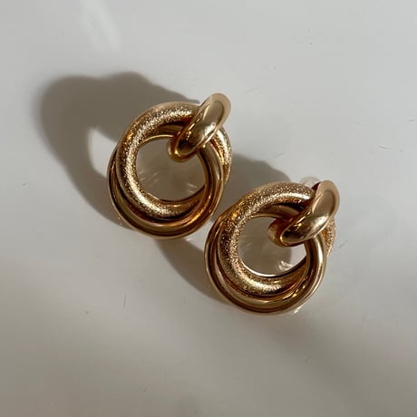2401PR0644 / Double circle twist Pierce（Gold）