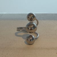 2605RG0790 / Triple large ball ring（Silver）