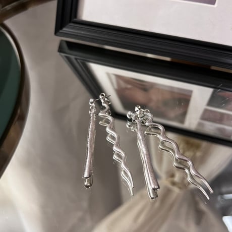 Metal Wave Geometry Line Pierce（Silver） / 2109_PR0271