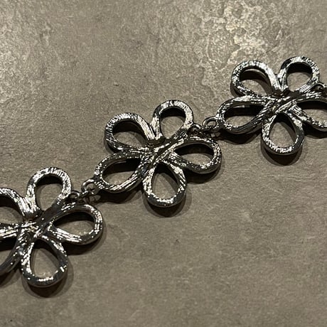 2505NC0338 / Big Flower motif metal choker（Silver）