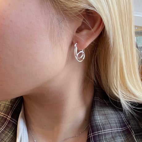 2506PR0786 / Twist double line hoop pierce（Silver）