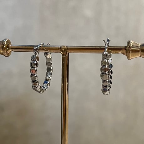 2512PR0833 / Metal beads hoop Pierce（Silver）