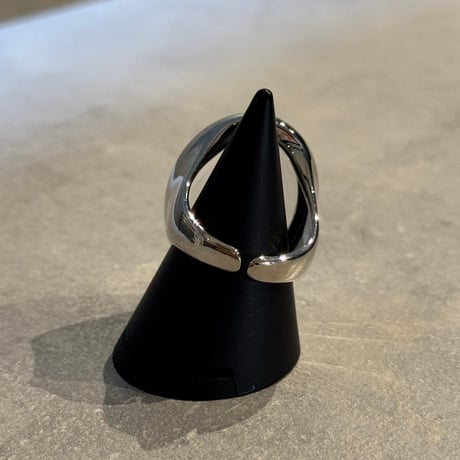 2508RG0670 / Clear Stone ring（Silver）