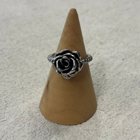 2410RG0522 / rose motif rope line ring（Silver）