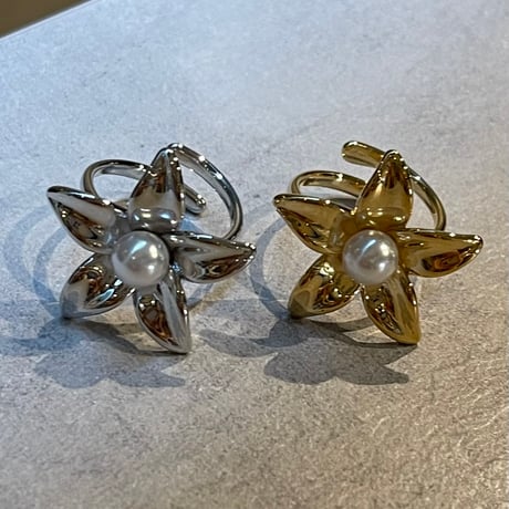 2506RG0658 / Large flower pearl ring（Gold）