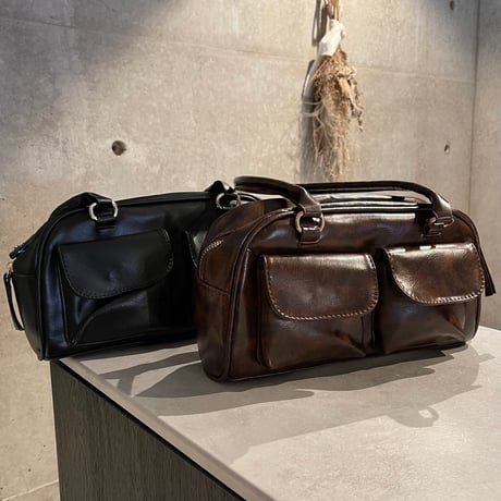 2601BG047(S) / Two-Pocket Shoulder Bag (Black)