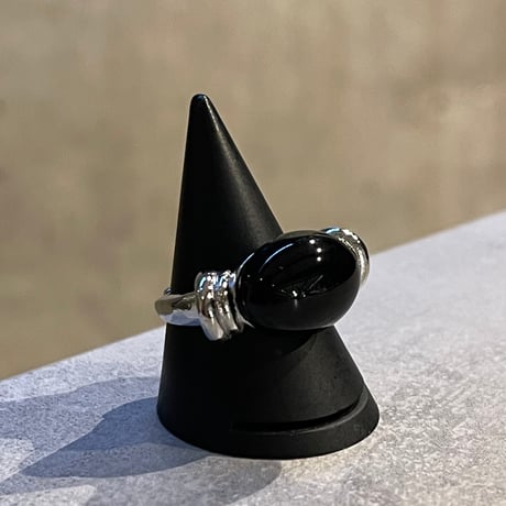 2602RG0735 / Volume Black stone Ring（Silver）