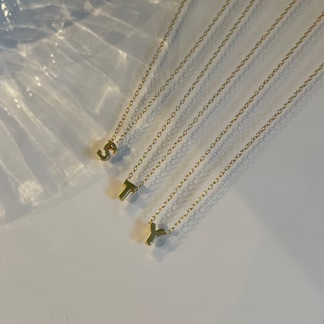 2311NC0218 / Mini initial Necklace（Gold）