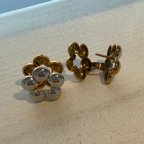 2604PR0843 / Bi-color flower pierce（Silver/Gold）