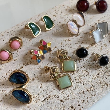 Oval shell stone pierce（Gold/White）/ 2112_PR0417