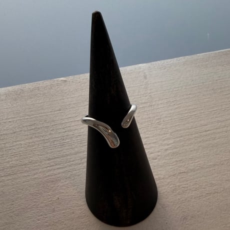 2605RG0799 / Asymmetry drop ring（Silver）