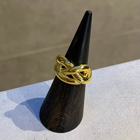 2412RG0549 / Volume twist ring（Gold）