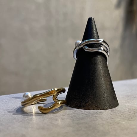 2506RG0643 / Asymmetry line pearl ring（Silver）