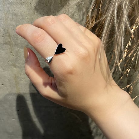 2508RG0673 / Black  Heart ring（Silver）