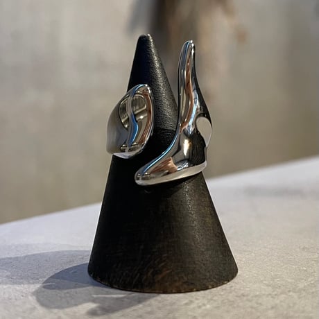 2506RG0653 / Irregular asymmetry design ring（Silver）