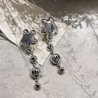 2304PR0555 / play button star motif Pierce（Silver）