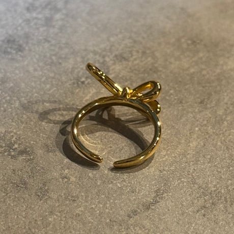 2404RG0445 / Asymmetry ribbon motif ring（Gold）