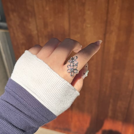 2503RG0588/ double Flower design ring（Silver）