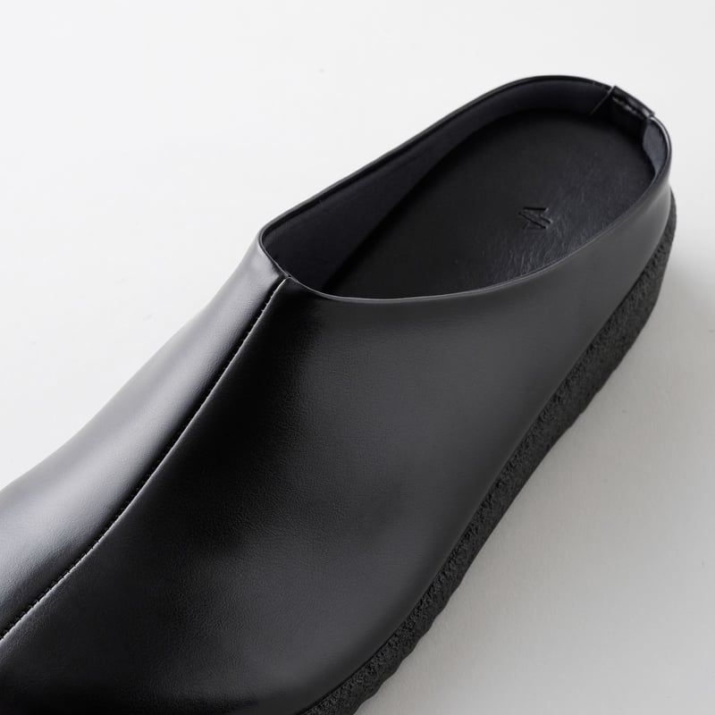 Charles［Black］ | HEP SHOP ONLINE