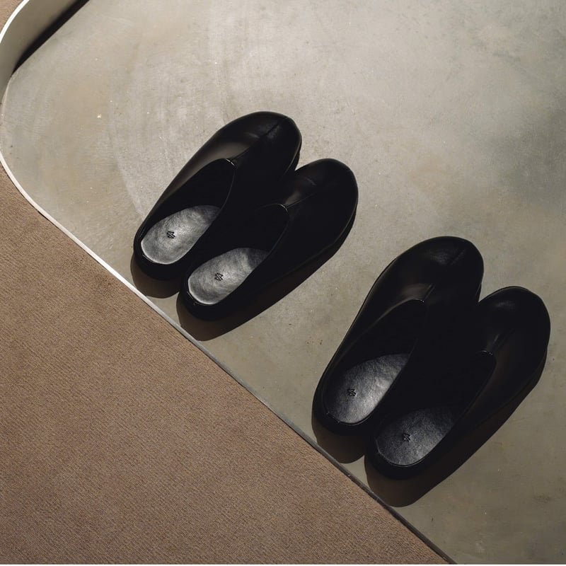Charles［Black］ | HEP SHOP ONLINE