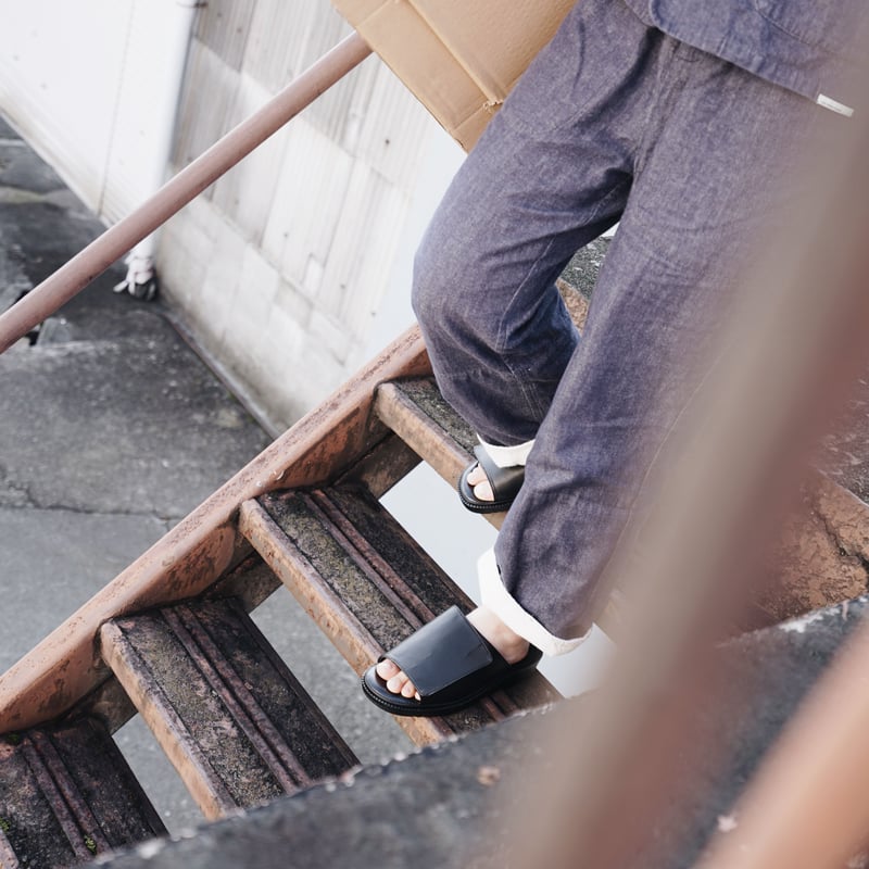 シゲちゃびん Genkan [Black] | HEP SHOP ONLINE