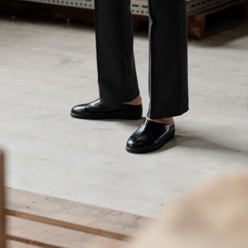 Charles（チャールス）[Black] Charles［Black］ | HEP SHOP ONLINE