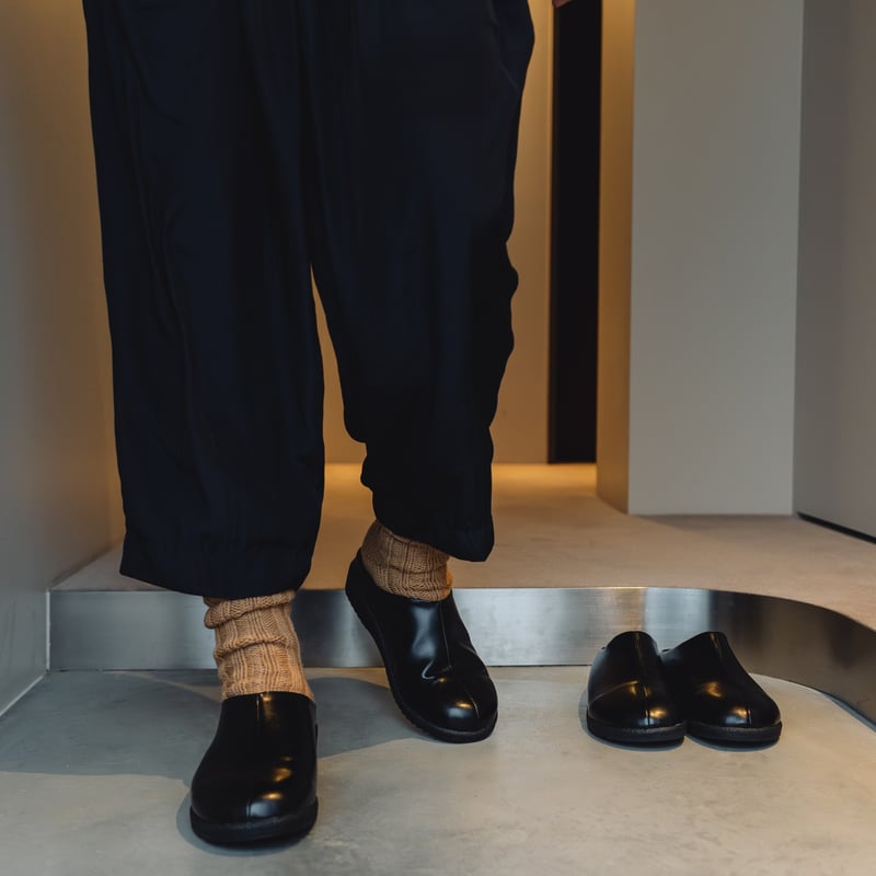 Charles［Black］ | HEP SHOP ONLINE