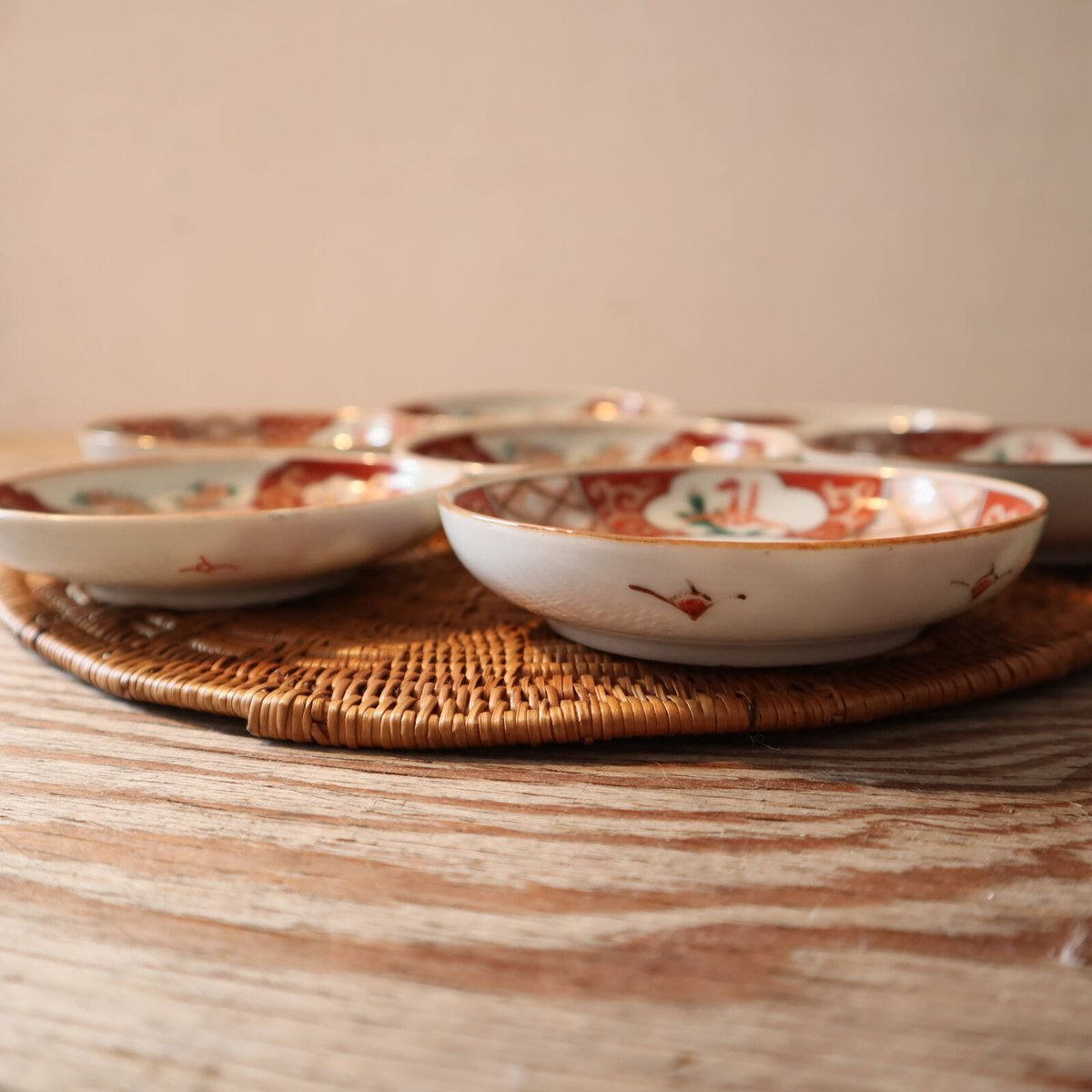 SORA　明治時代の錦手大猪口、色付小皿、金彩色絵小皿各６客計１８客セット 182633278_o3.jpg?