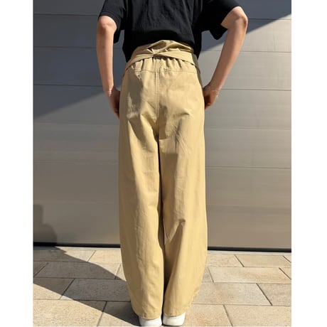 west roll pants・beige