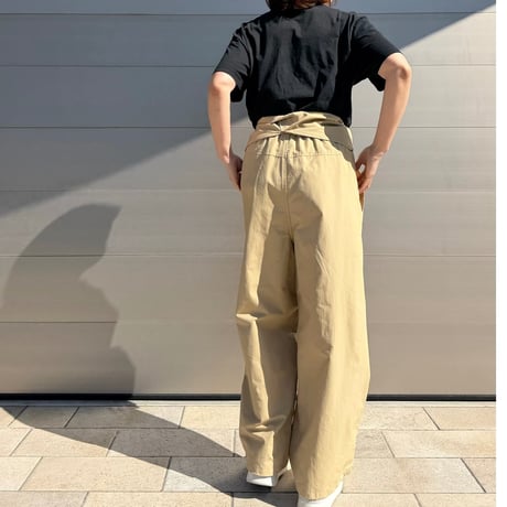 west roll pants・beige