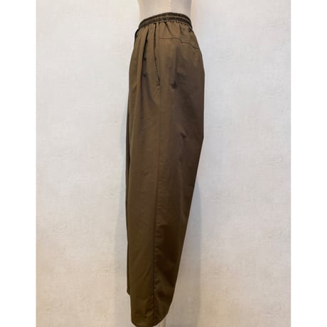 west roll pants・brown