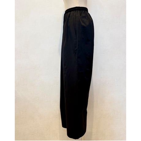 west roll pants・black