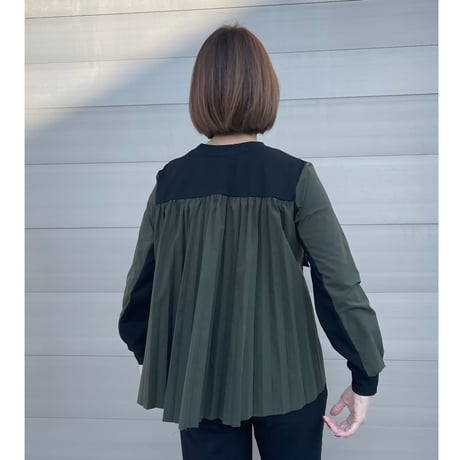 pleats tops