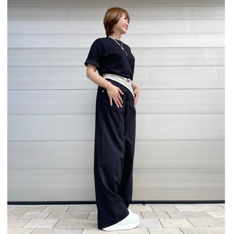 number pants・black