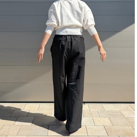 west roll pants・black